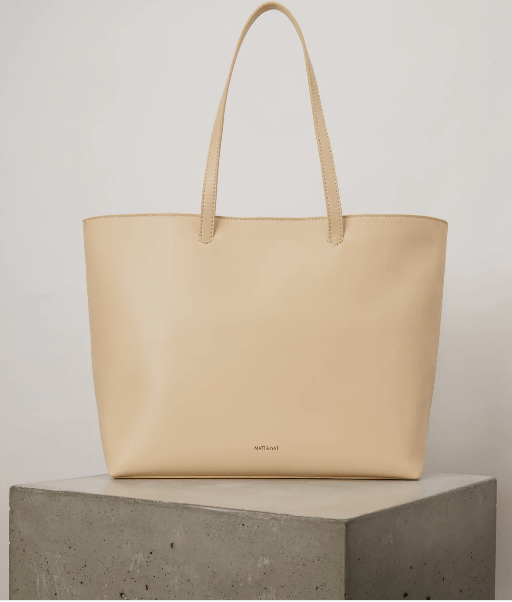 15 Best Vegan Designer Bags 2023: Vegan Leather Handbags & Purses | Bags,  Leather handbag purse, Vegan leather handbag