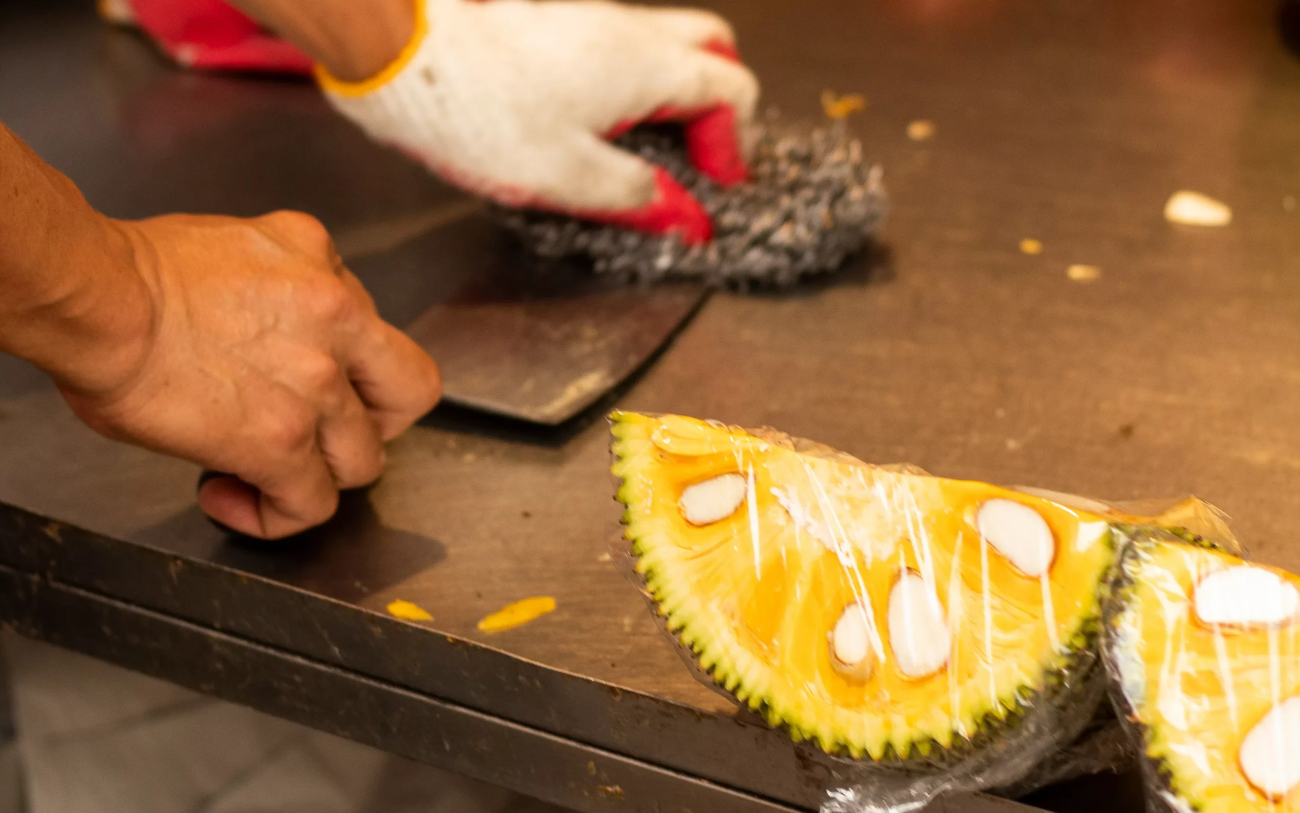 Best methods to cook ripe vs. unripe jackfruit